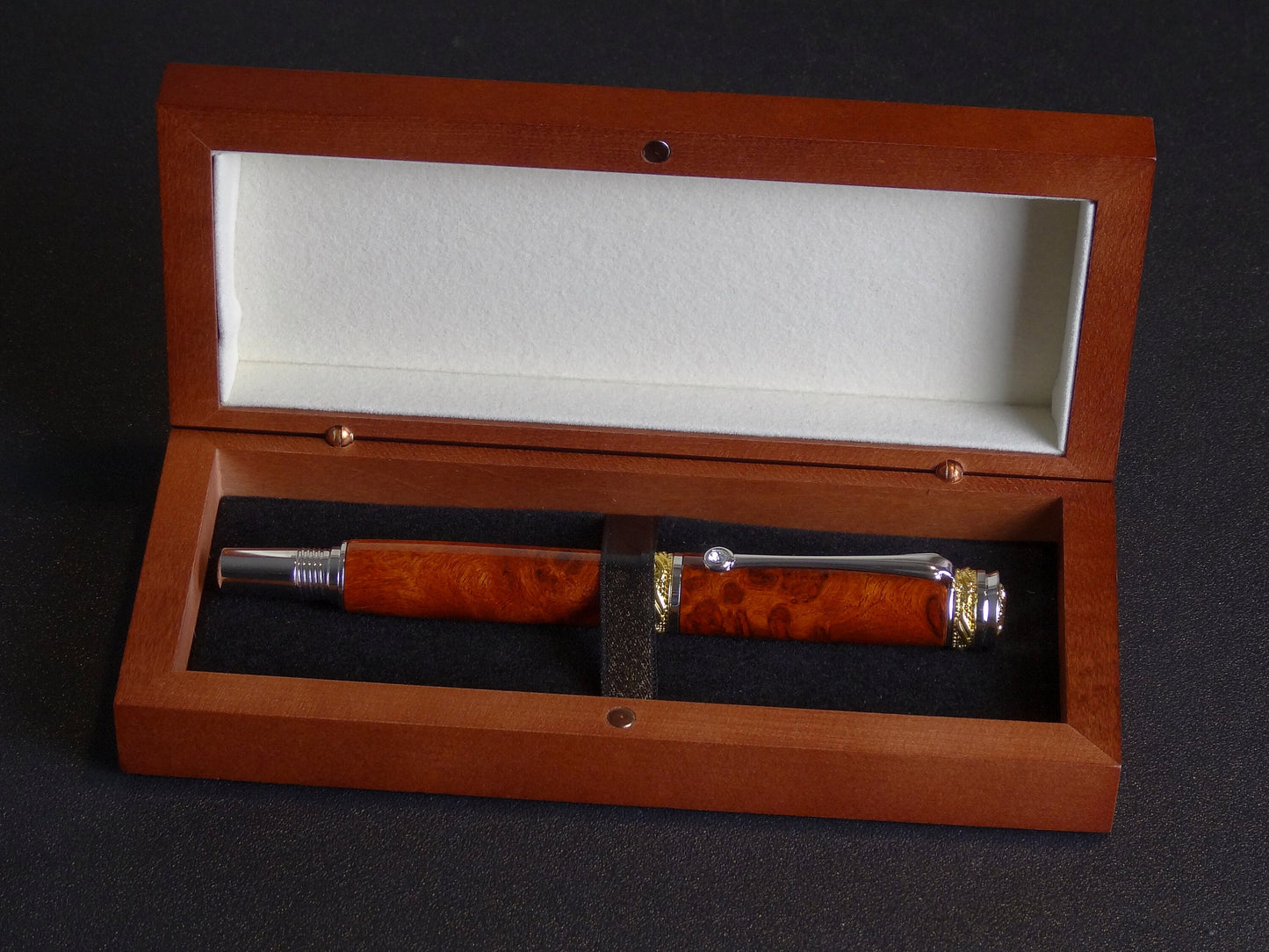 Majestic Jr. Fountain Pen in 22 Kt Gold, Rhodium and Red Amboyna Burl