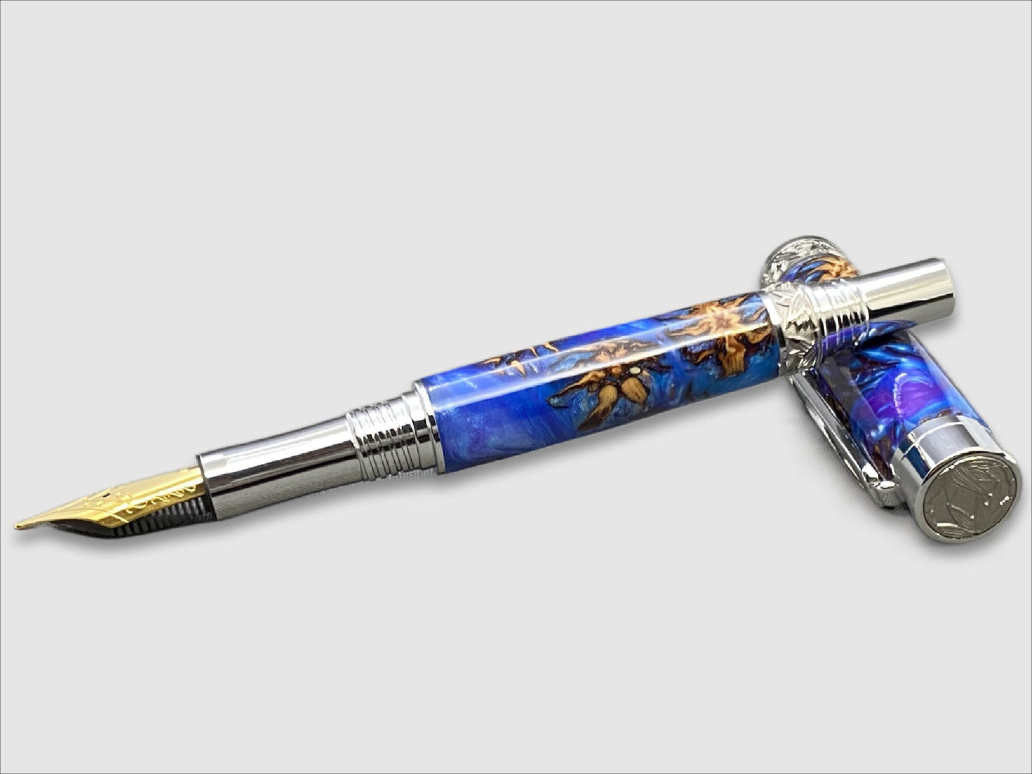 Jr Imperial Fountain Pen in Blue Resin with Embedded Pine Cones